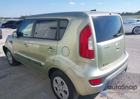2013 Kia Soul z USA, uszkodzony, nr VIN KNDJT2A5XD7635077